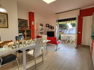 Appartamento in Vendita a Rosignano Marittimo, zona Castiglioncello, 360'000€, 105 m²