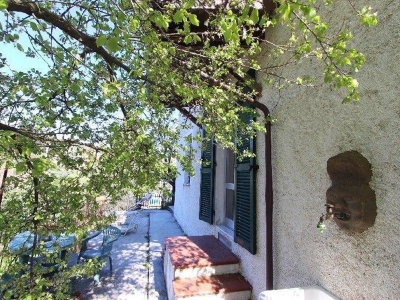 Casa Indipendente in Vendita a La Spezia, zona Sant'Anna Marinasco, 275'000&euro;, 135 m², arredato