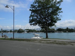 Villa bifamiliare in Vendita a Ameglia, 600'000&euro;, 150 m², arredato, con Box