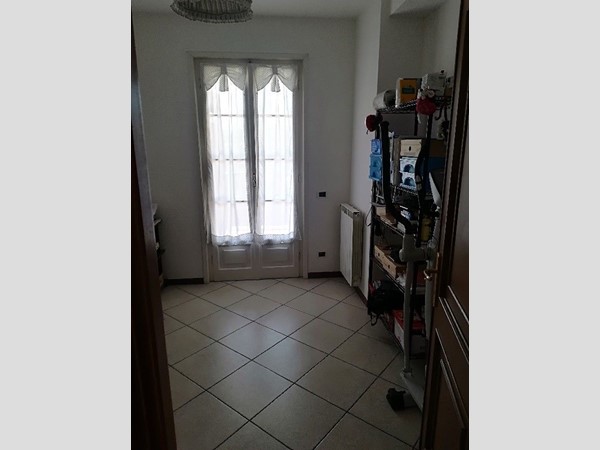 Appartamento in Vendita a Sarzana, 290'000€, 96 m², con Box