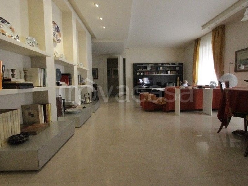 Appartamento in Vendita a La Spezia, 570'000&euro;, 210 m²