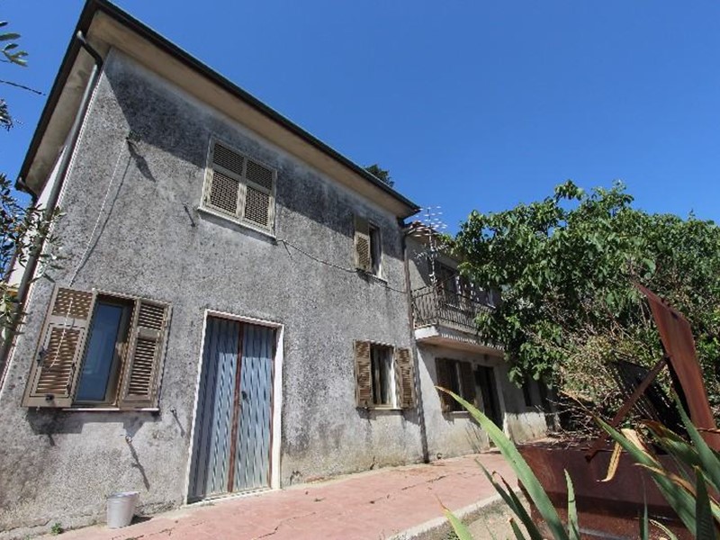 Casa Indipendente in Vendita a Santo Stefano di Magra, zona Ponzano Superiore, 180'000€, 72 m²