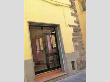 Immobile commerciale in Vendita a Lucca, 90'000€, 40 m²