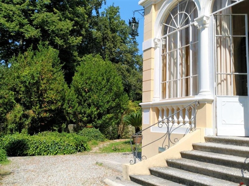 Villa in Vendita a Lucca, zona San Macario In Monte, 1'600'000€, 250 m²