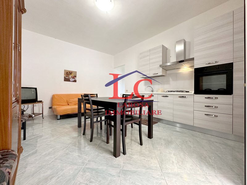 Casa Indipendente in Vendita a Melendugno, zona Torre Specchia, 93'000€, 70 m²