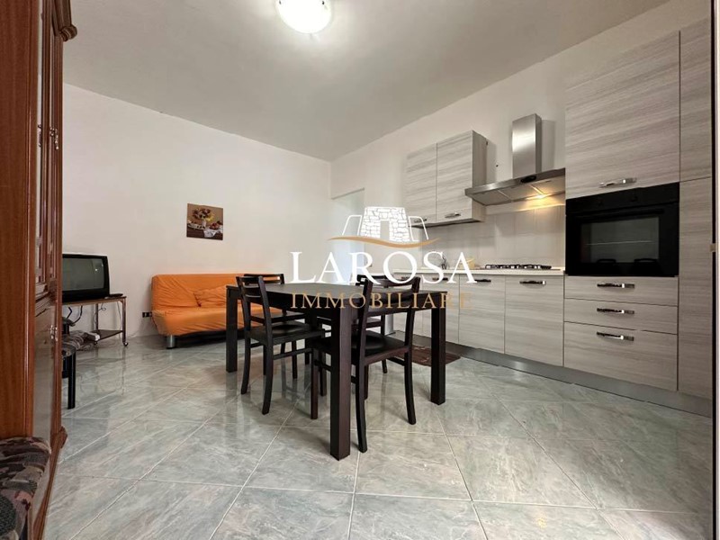 Casa Indipendente in Vendita a Melendugno, zona Torre Specchia, 93'000€, 70 m²