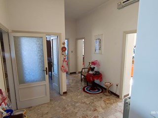 Appartamento in Vendita a Todi, zona Prima periferia, 115'000€, 120 m², arredato