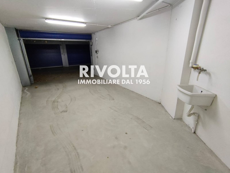 Box in Vendita a Roma, zona Cortina, 58'000€, 25 m²