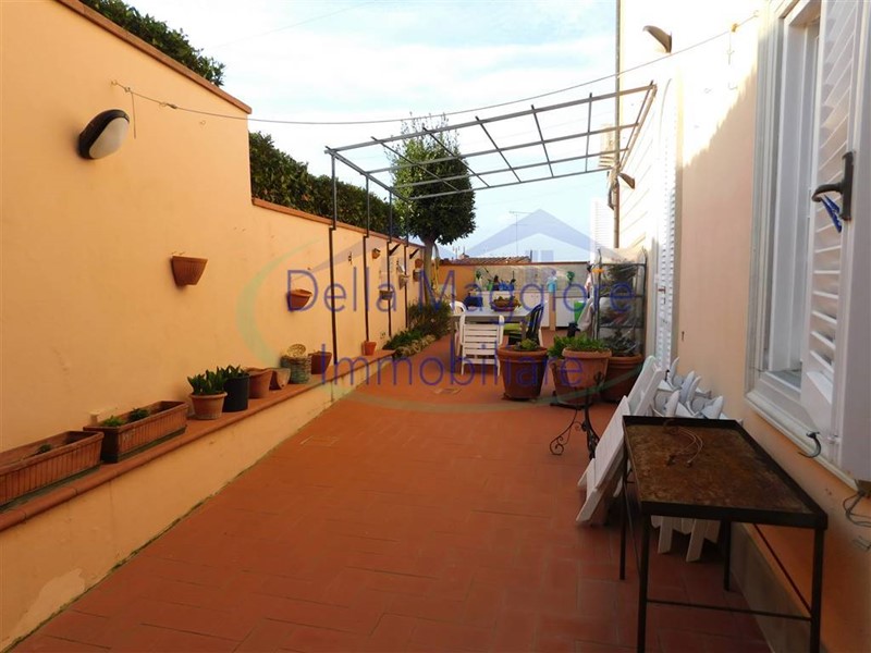 Appartamento in Vendita a Livorno, zona MONTENERO ALTO, 530'000&euro;, 200 m², con Box