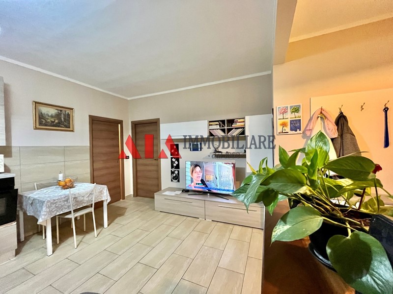 Appartamento in Vendita a Pontedera, zona Oltrera, 200'000€, 115 m², con Box