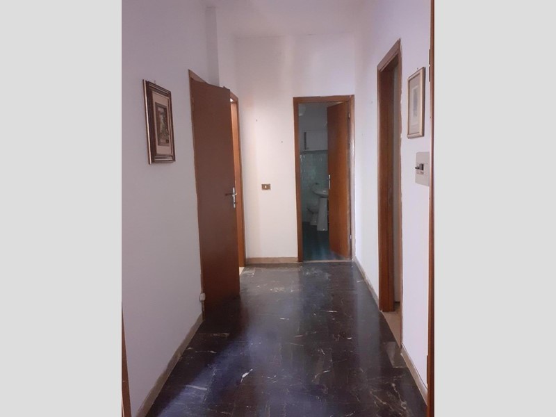 Quadrilocale in Vendita a Massa, 155'000&euro;, 90 m²
