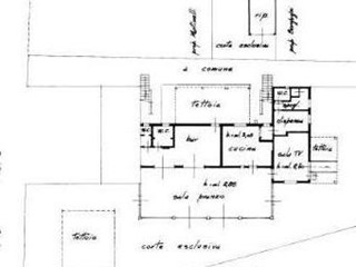Immobile commerciale in Vendita a Cecina, 295'000€, 200 m²