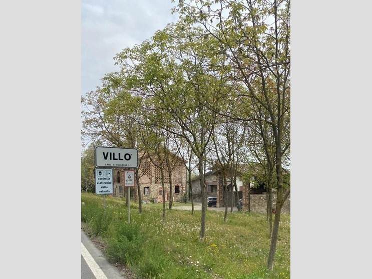 Casa Indipendente in Vendita a Vigolzone, 50'000€, 700 m²