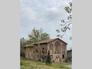 Casa Indipendente in Vendita a Vigolzone, 50'000€, 700 m²