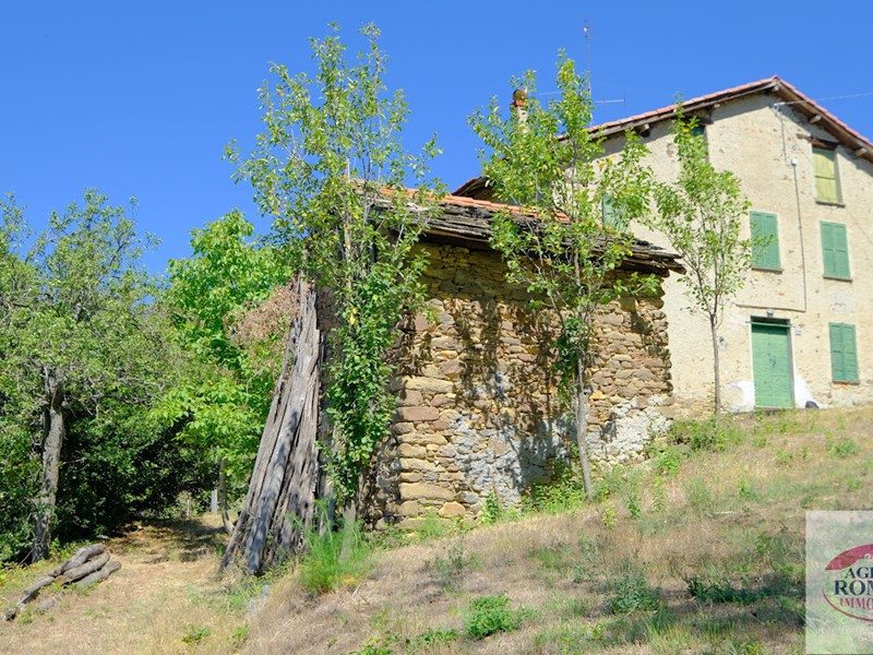 Casa Indipendente in Vendita a Ponzone, 88'000€, 266 m²