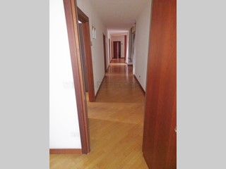 Appartamento in Vendita a Vicenza, 390'000€, 246 m²