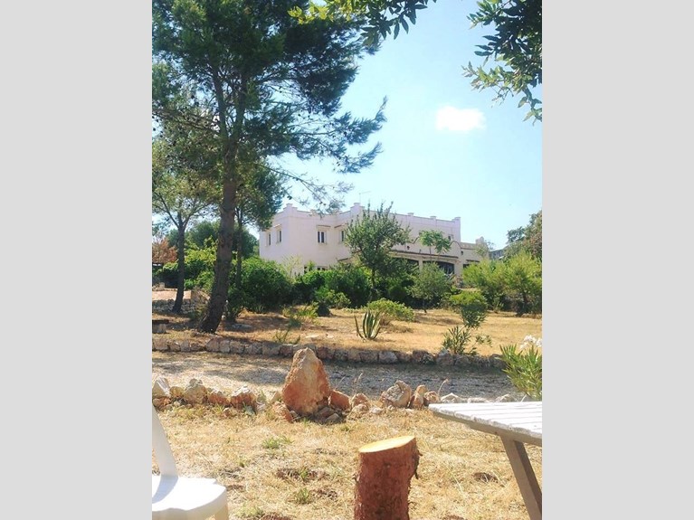 Villa in Vendita a Ostuni, zona contrada cervarolo, 460'000€, 250 m²