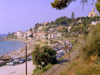 Bilocale in Vendita a Sanremo, zona Bussana, 108'000€, 40 m²