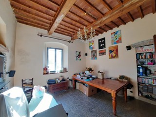 Casa Semi Indipendente in Vendita a Lucca, zona santa maria a colle, 200'000€, 130 m²
