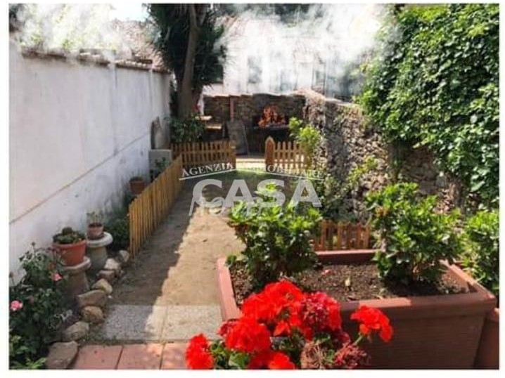Casa Indipendente in Vendita a Buti, 63'000€, 110 m²