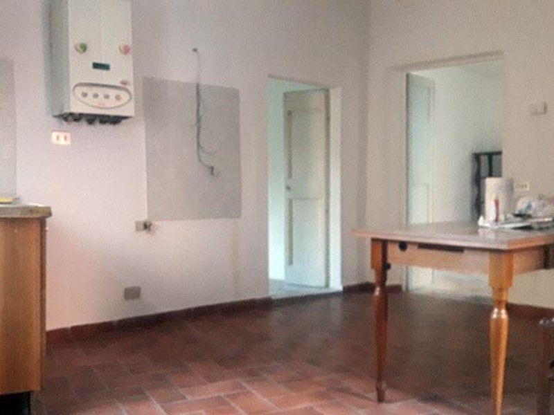 Quadrilocale in Vendita a Carrara, zona Sorgnano, 55'000€, 59 m²