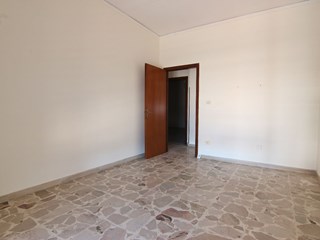 Appartamento in Vendita a Siracusa, zona Piazza della Provincia, 130'000&euro;, 150 m²