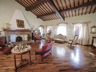 Casale in Vendita a San Giuliano Terme, zona Arena Metato, 900'000€, 1200 m²