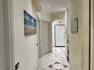 Appartamento in Vendita a Forlì, zona piscina comunale, 189'000€, 100 m², arredato, con Box