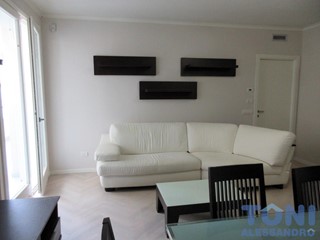 Quadrilocale in Vendita a Empoli, 350'000€, 70 m², arredato, con Box