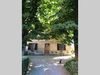 Casa Semi Indipendente in Vendita a San Miniato, zona Corazzano, 480'000€, 400 m²