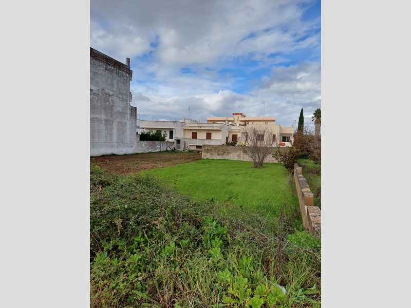 Terreno edificabile in Vendita a Poggiardo, 29'000€, 232 m²
