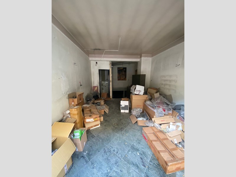 Immobile commerciale in Affitto a Palermo, 1'800€, 180 m²