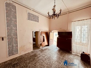 Casa Indipendente in Vendita a Capurso, 21'000€, 60 m²