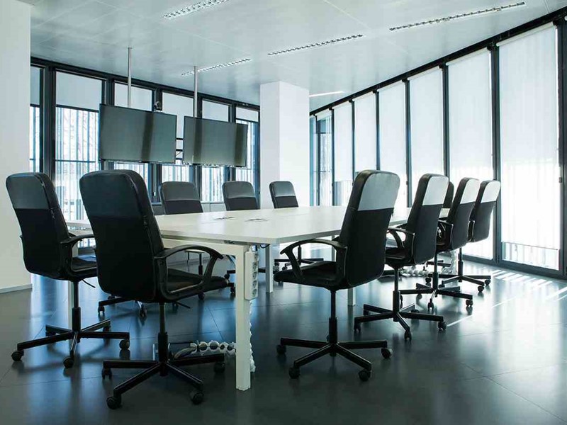 Capannone in Vendita a Carrara, 450'000€, 700 m²