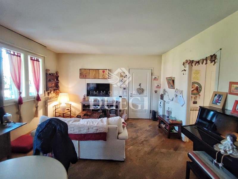 Attico in Vendita a Viareggio, 349'000€, 140 m², arredato, con Box