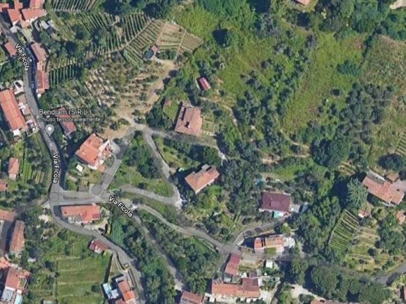 Terreno agricolo in Vendita a Carrara, 80'000€, 3000 m²