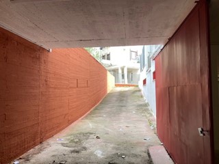 Box in Vendita a Brindisi, 130'000€, 300 m²