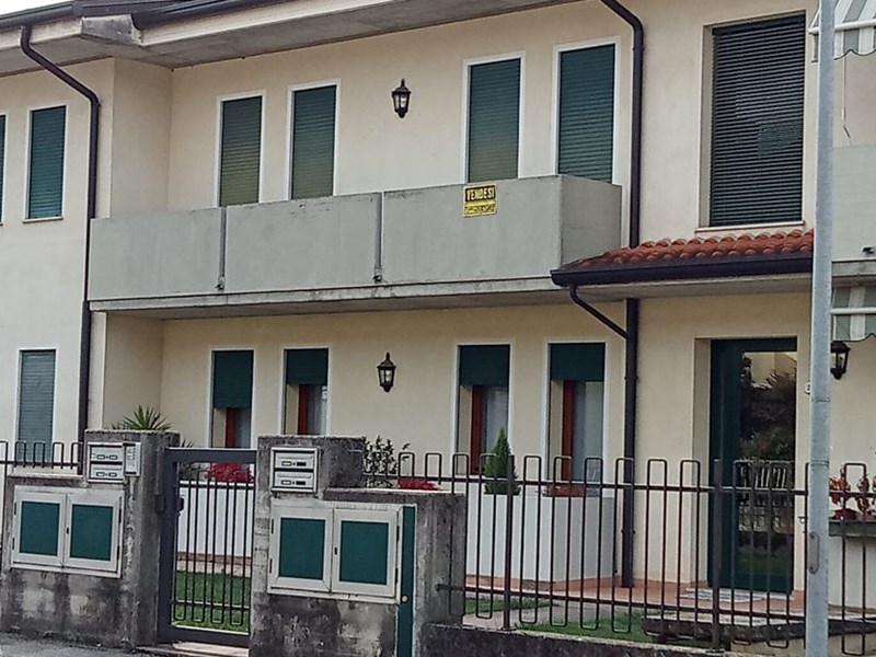 Appartamento in Vendita a Marostica, zona Centro, 165'000€, arredato