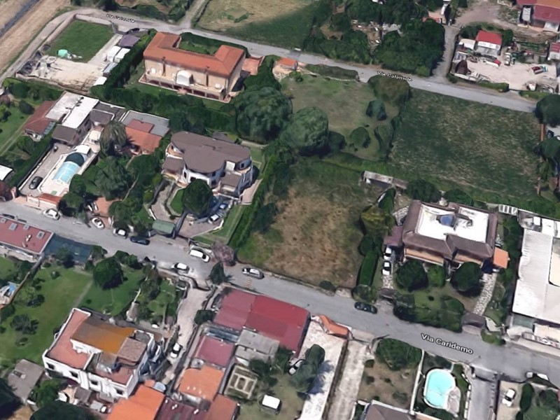 Terreno edificabile in Vendita a Roma, zona Casalpalocco, 85'000€, 1300 m²