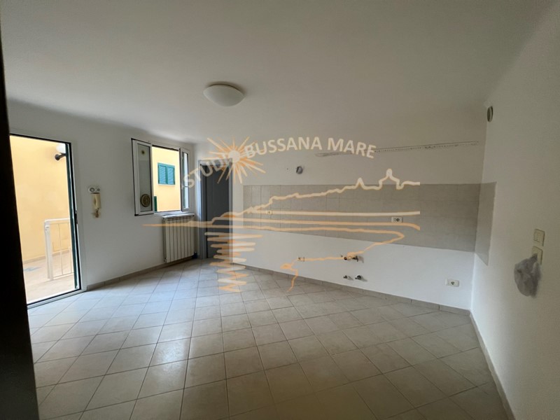 Trilocale in Vendita a Sanremo, 129'000€, 65 m²