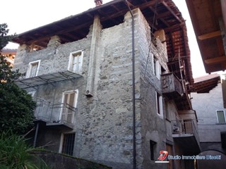 Villa in Vendita a Sonico, 39'000€, 400 m²