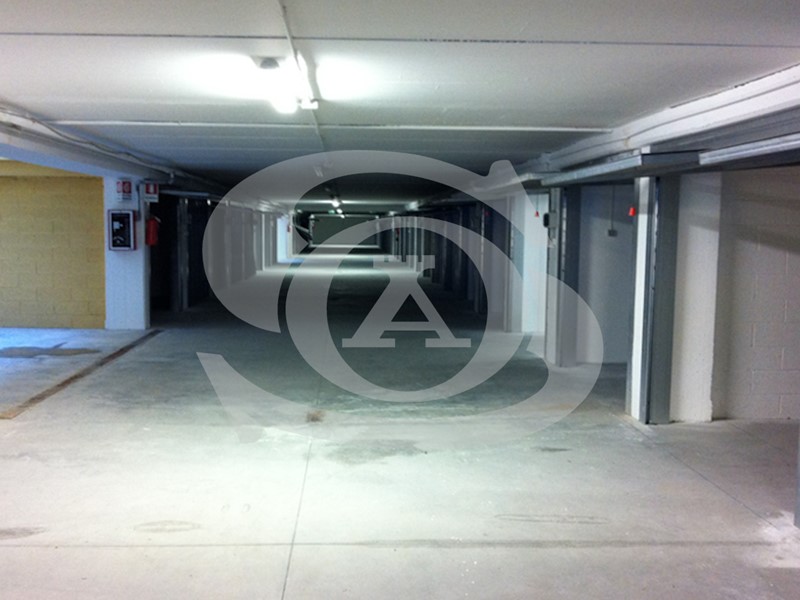 Box in Vendita a Ospedaletti, 30'000€, 15 m², con Box