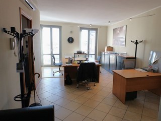 Trilocale in Vendita a Rovato, 165'000€, 84 m²