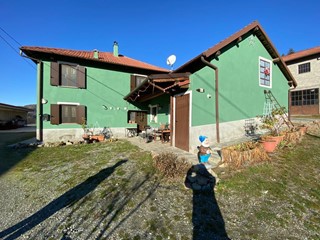 Casa Semi Indipendente in Vendita a Ponzone, zona Cimaferle, 160'000€, 149 m², con Box