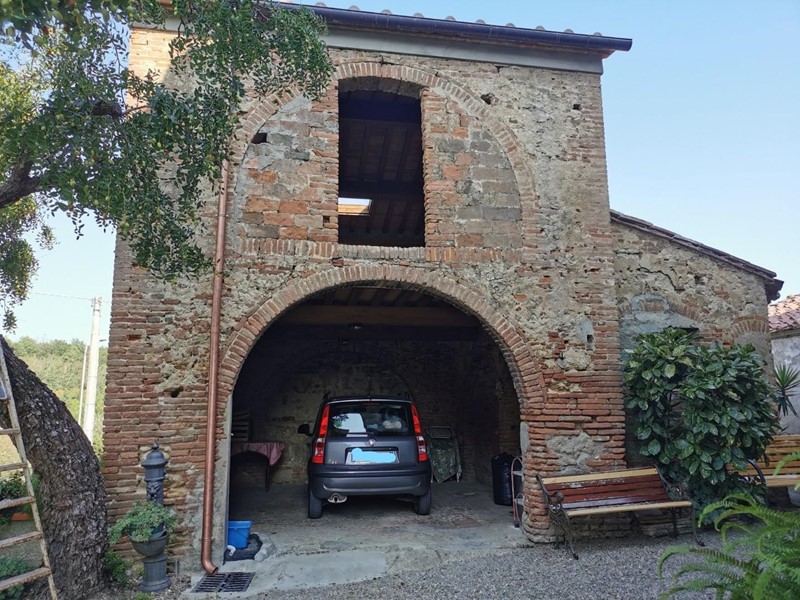 Casa Semi Indipendente in Vendita a Casciana Terme Lari, zona Cevoli, 240'000€, 200 m²