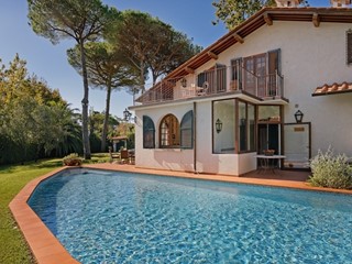 Casa Indipendente in Affitto a Forte dei Marmi, zona Roma Imperiale, 350 m², arredato
