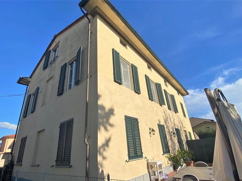 Quadrilocale in Vendita a Lucca, zona Antraccoli, 298'000€, 157 m², arredato