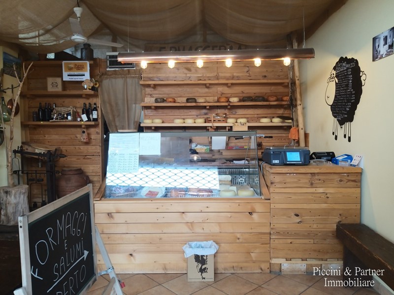Attività commerciale in Vendita a Montepulciano, 30'000€, 50 m², arredato