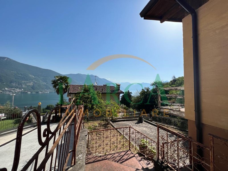 Casa Indipendente in Vendita a Iseo, 450'000€, 200 m²