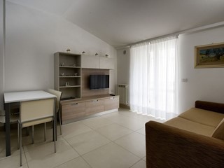 Bilocale in Affitto a Camaiore, zona Lido di Camaiore, 60 m², arredato, con Box